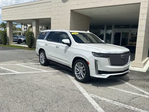 Used 2021 Cadillac Escalade Premium Luxury Platinum w/ LPO, Radiant Package AWD/4WD image 5