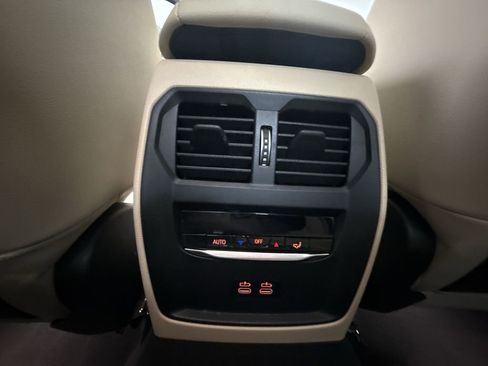 Certified 2023 BMW 330i xDrive Sedan w/ Driving Assistance Package image 25