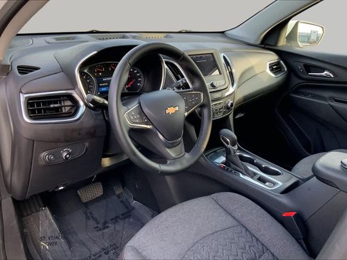 Used 2024 Chevrolet Equinox LT w/ LPO, Floor Liner Package FWD image 17