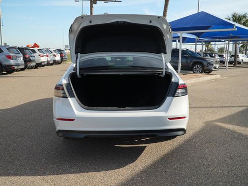 Used 2024 Honda Accord EX image 7