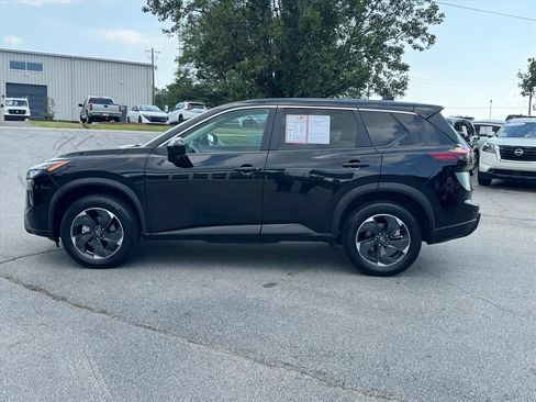 Certified 2024 Nissan Rogue SV FWD image 6