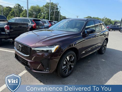 Used 2026 Volvo XC60 B5 Plus w/ Protection Package Premier AWD/4WD image 4