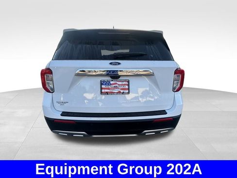 Certified 2023 Ford Explorer XLT w/ Equipment Group 202A image 5