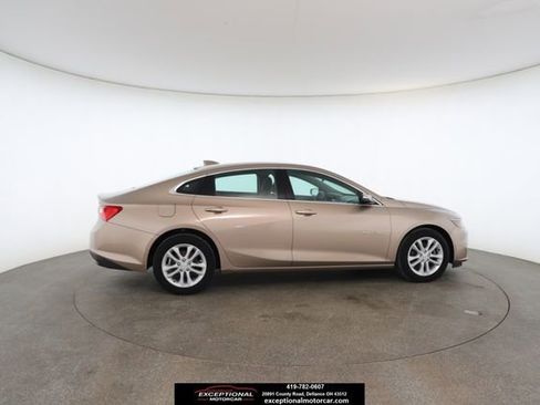 Used 2018 Chevrolet Malibu LT image 21