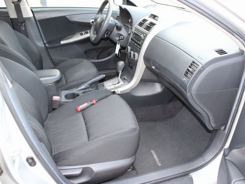 Used 2012 Toyota Corolla S image 16