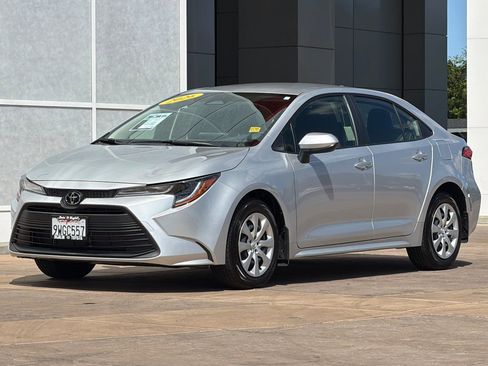 Used 2026 Toyota Corolla LE FWD image 8