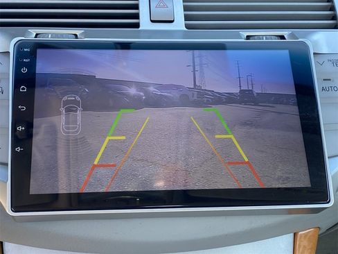 Used 2006 Toyota Avalon XLS image 23