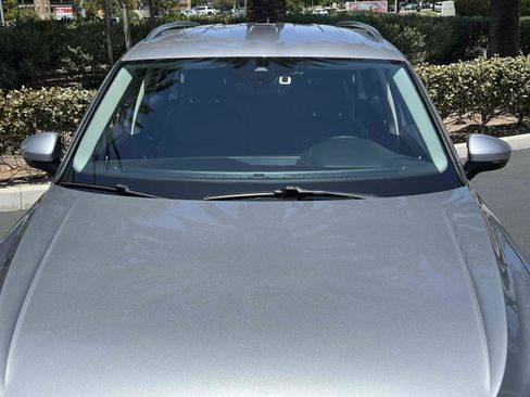 Used 2023 Volkswagen Tiguan SE FWD image 48