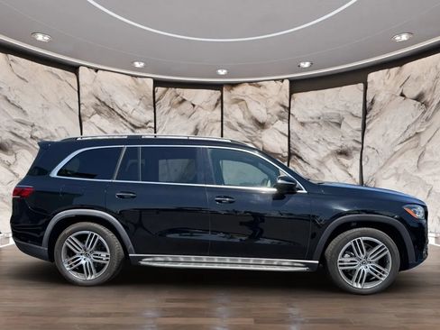 Used 2020 Mercedes-Benz GLS 450 4MATIC image 4