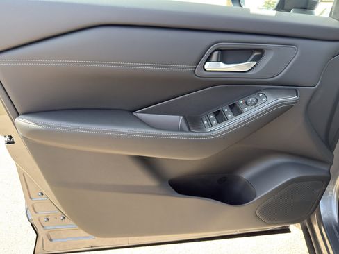 New 2026 Nissan Rogue SV w/ SV Premium Package image 13