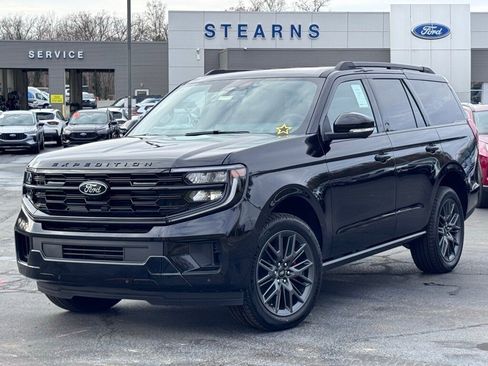 New 2025 Ford Expedition Platinum w/ Stealth Performance Package image 2