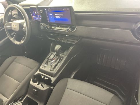 Used 2023 Chevrolet Colorado W/T RWD image 25