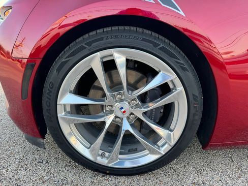 Used 2021 Chevrolet Camaro LT w/ Wild Cherry Design Package 1 RWD image 15