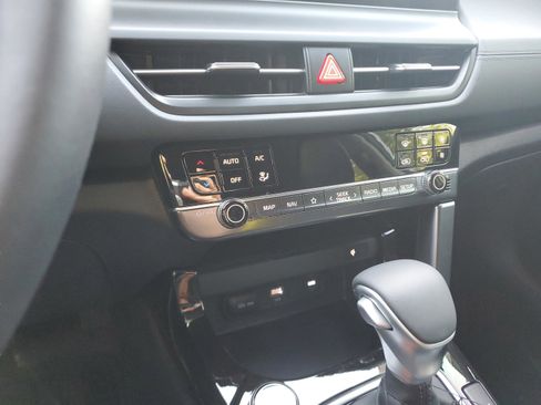 New 2026 Kia Seltos EX FWD image 22