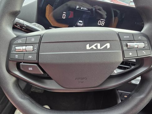 Used 2025 Kia K4 FWD image 21