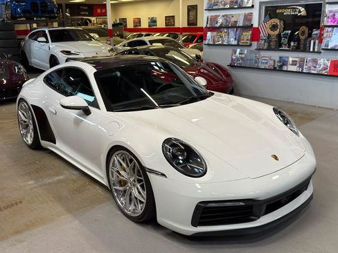 Used 2020 Porsche 911 Carrera 4S AWD/4WD image 4