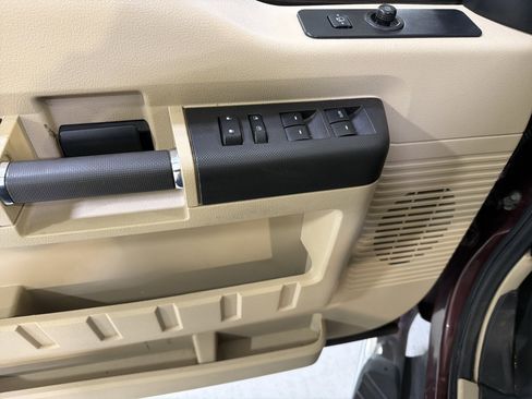 Used 2009 Ford F250 Lariat image 14