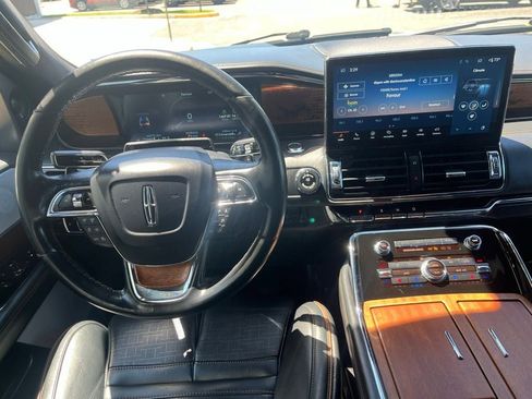 Used 2023 Lincoln Navigator L Black Label AWD/4WD image 16