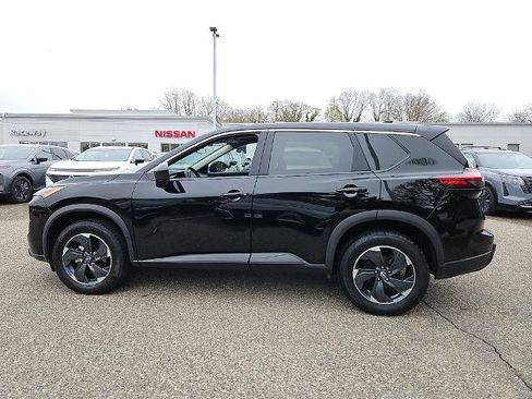 Certified 2024 Nissan Rogue SV AWD/4WD image 5