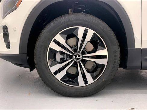 New 2026 Mercedes-Benz GLB 250 image 10