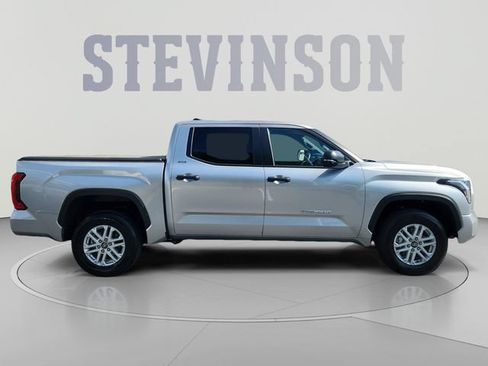 Used 2025 Toyota Tundra SR5 w/ SR5 Convenience Package AWD/4WD image 6