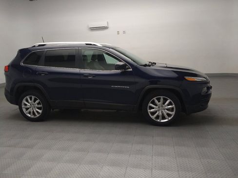 Used 2016 Jeep Cherokee Limited image 11