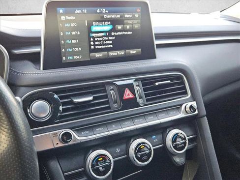 Used 2021 Genesis G70 2.0T image 10