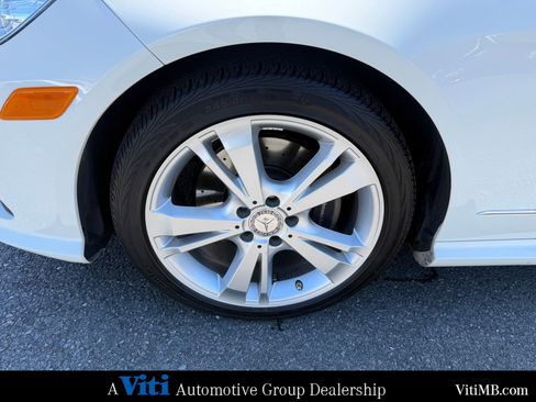 Used 2012 Mercedes-Benz E 350 4MATIC Sedan image 12