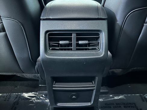Certified 2024 Ford Edge SEL AWD/4WD image 11