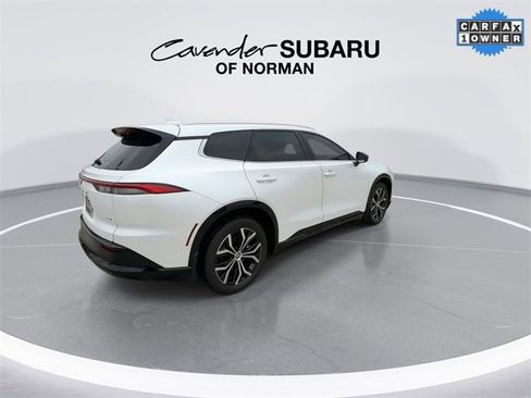 Used 2025 Toyota Crown Signia image 4