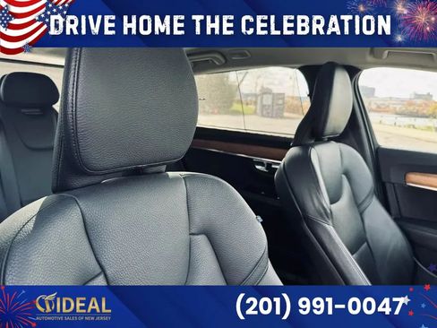 Used 2023 Volvo S90 B6 Plus AWD/4WD image 14
