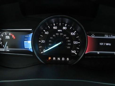 Used 2017 Ford Explorer XLT w/ Equipment Group 202A image 28