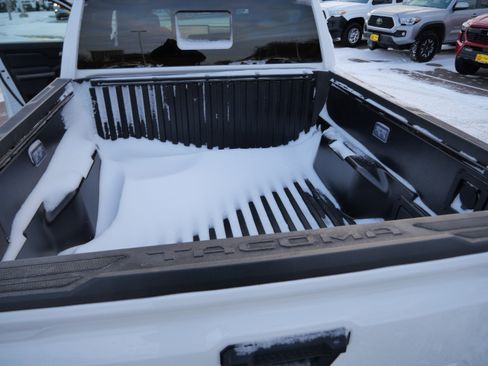 Used 2024 Toyota Tacoma TRD Off-Road image 18