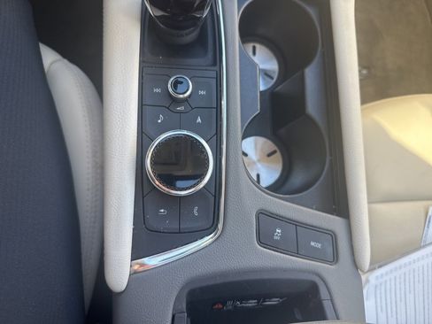 Used 2021 Cadillac XT5 Premium Luxury image 28