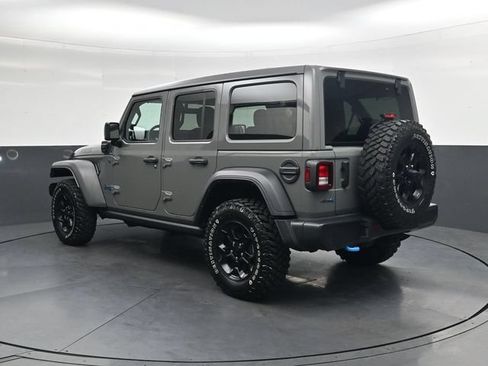Used 2023 Jeep Wrangler Unlimited w/ Sun & Screen Package AWD/4WD image 6