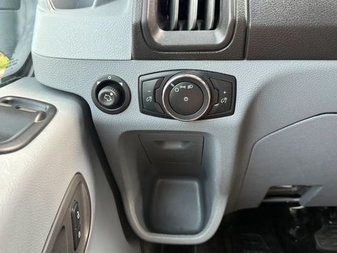Used 2019 Ford Transit 350 148 High Roof Extended RWD image 18