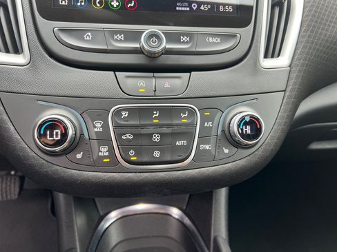 Used 2024 Chevrolet Malibu LT image 4