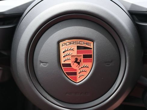 Certified 2026 Porsche 911 GT3 RWD image 38