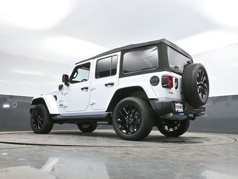 Used 2023 Jeep Wrangler Unlimited Sahara w/ Cold Weather Group AWD/4WD image 52