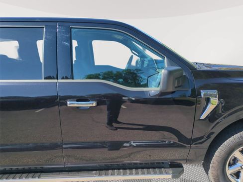 Used 2025 Ford F150 XLT w/ Equipment Group 301A Standard AWD/4WD image 32