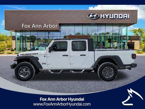 Used 2022 Jeep Gladiator Rubicon image 2