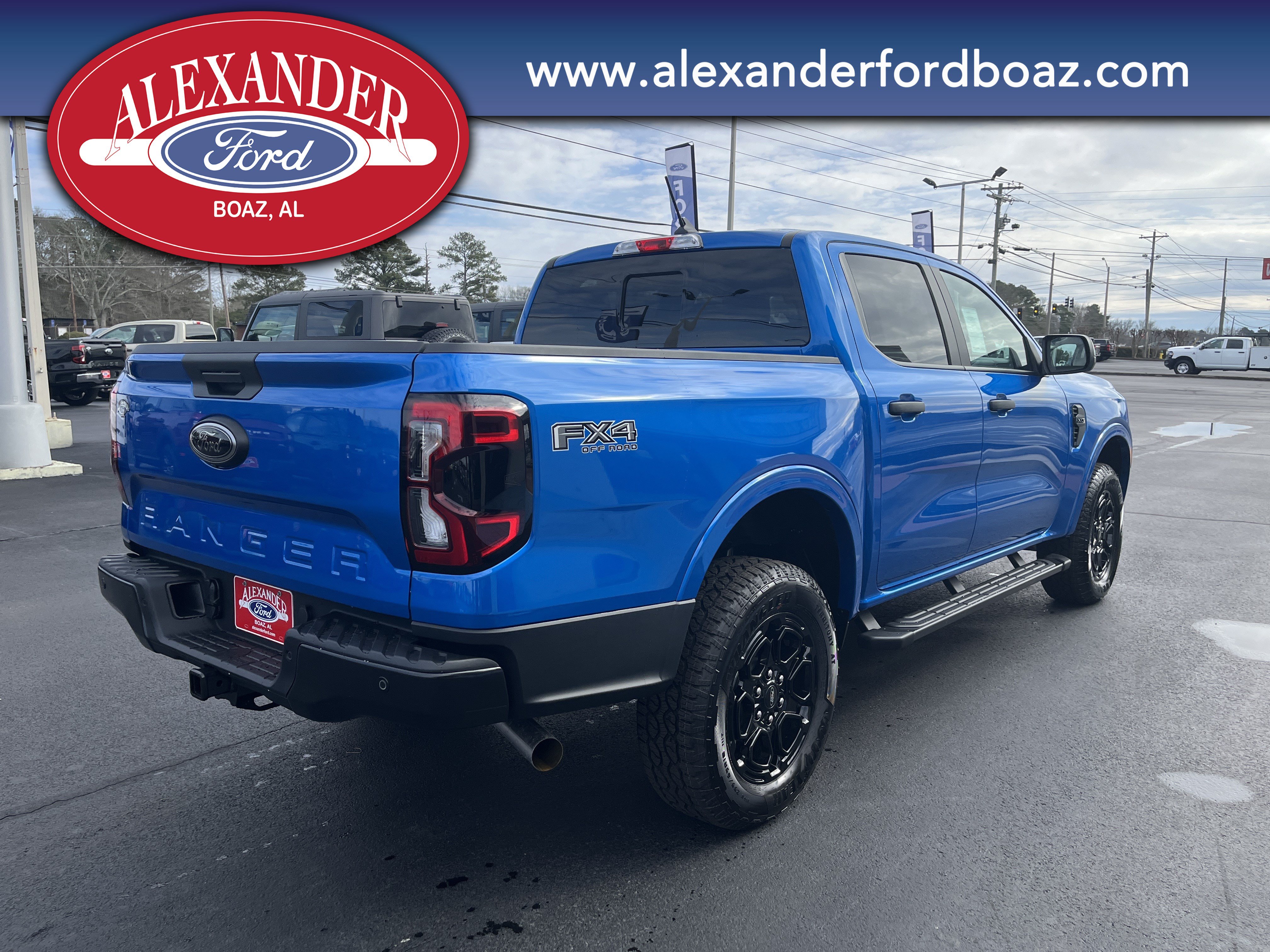 New 2025 Ford Ranger XLT w/ Equipment Group 301A High AWD/4WD image 4