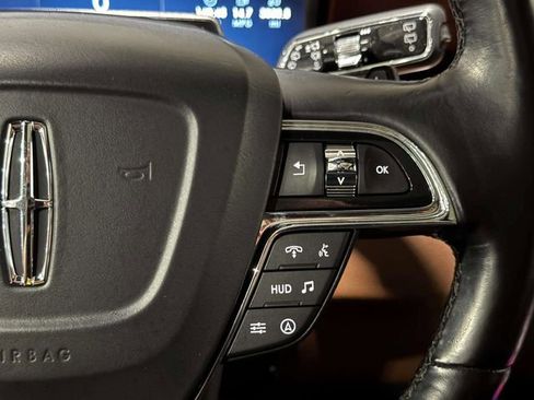 Used 2022 Lincoln Navigator Reserve image 19