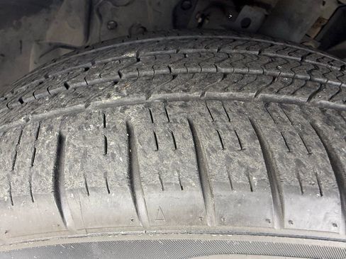 Used 2021 Nissan Rogue Sport S image 49