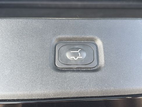 Used 2025 Ford Expedition Tremor AWD/4WD image 20