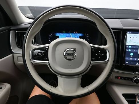 Used 2024 Volvo XC60 B5 Plus AWD/4WD image 23