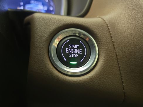 Certified 2023 Chevrolet Suburban High Country image 27