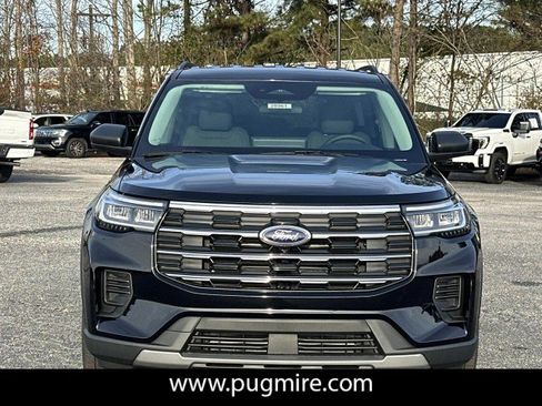 New 2026 Ford Explorer Active image 2