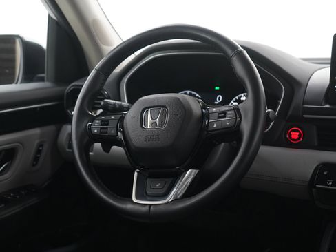 Used 2025 Honda Pilot EX-L image 14