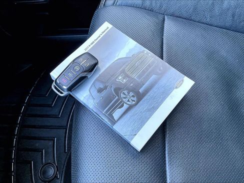 Used 2017 Ford F150 Lariat image 15